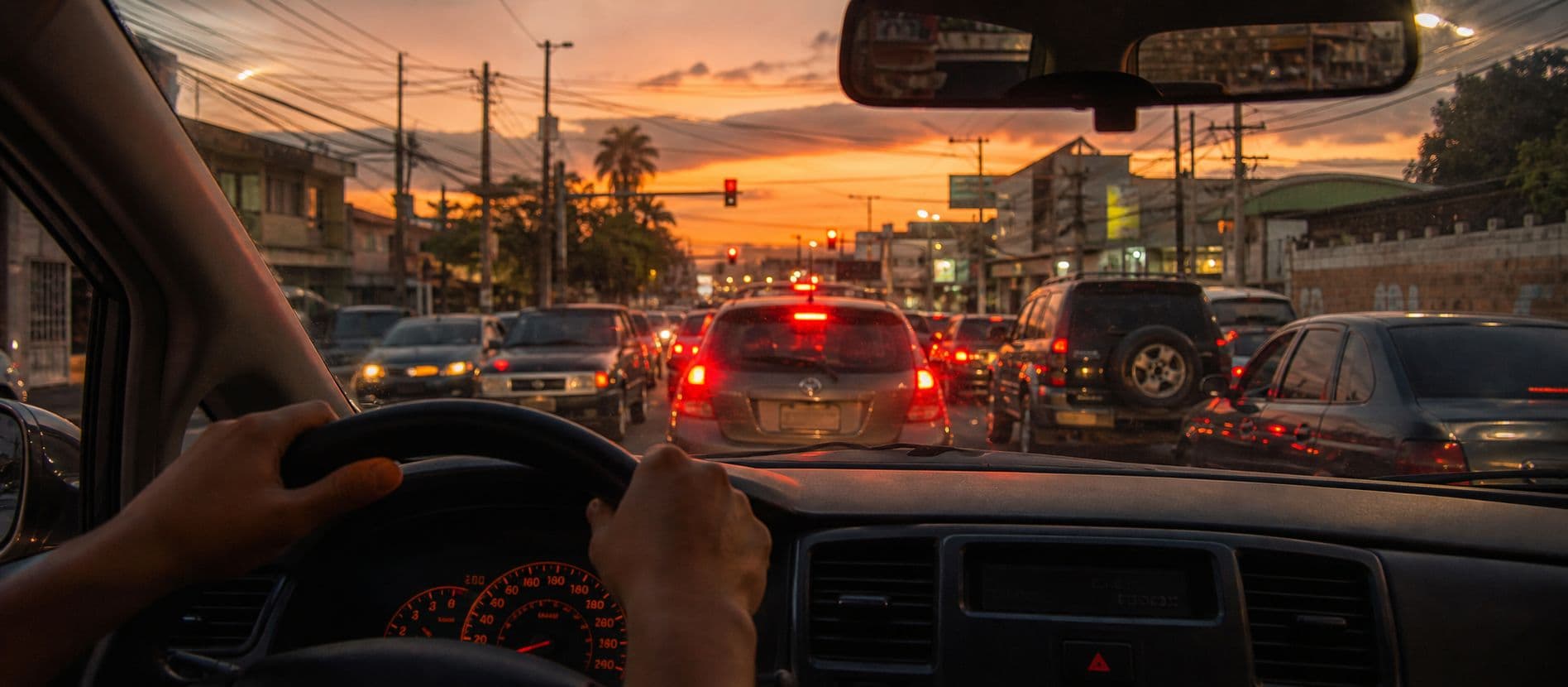 ¿Cada cuánto tiempo debo cambiar el aceite de mi carro?
